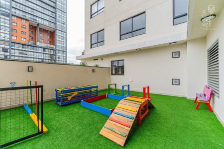 3_photo/94dce46efb.e313d5fa0a10f32f-ATLAS-1ecfa360-4507-4d6d-8e1e-363ec6ffbd62.jpg de kitnet/studio para alugar com 1 quarto, 23m² em Centro, Curitiba