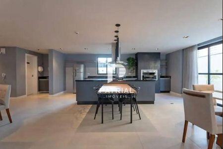 8_photo/94dce46efb.ea4fc12281db2373-ATLAS-ac1f1e24-344c-4e37-828a-65ebe0d90bc3.jpg de apartamento à venda com 1 quarto, 31m² em Centro, Curitiba