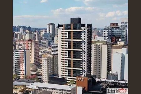 8_photo/94dce46efd.fa27f54fa5c79931-ATLAS-7aec6353-9f62-4e85-a89b-4f761a16bc12.jpg de apartamento à venda com 2 quartos, 57m² em Centro, Curitiba