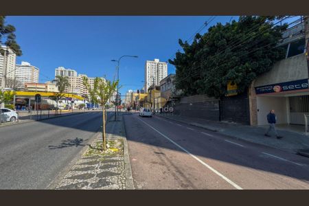 26_photo/94dce46f39.0607479f5d0ce054-ATLAS-7a1f4888-87a6-490a-aee6-181e96a6cdfe.jpg de apartamento à venda com 1 quarto, 38m² em Batel, Curitiba