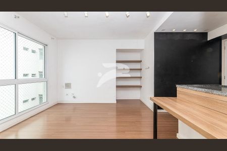 8_photo/94dce46f93.c993a6c65b6fbe8b-ATLAS-40b8985b-bf04-4656-a68b-51f9a8a6f6ee.jpg de apartamento à venda com 1 quarto, 39m² em Cristo Rei, Curitiba