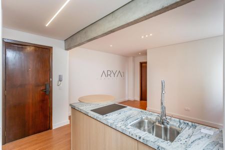 5_photo/94dce46f9d.6962a8c280263540-ATLAS-821ecdca-2ca4-42e9-bf89-4cad9f895a87.jpg de apartamento à venda com 1 quarto, 39m² em Centro, Curitiba