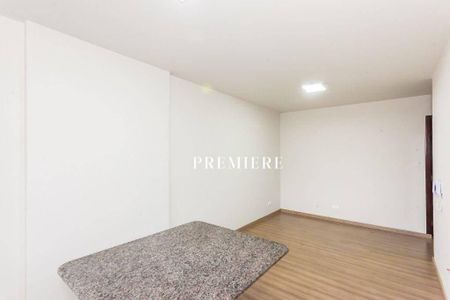 8_photo/94dce46fad.c92d176ed25b4eca-ATLAS-4c06d7f8-aa1f-4ece-b882-c48d38fcc2d6.jpg de apartamento para alugar com 1 quarto, 40m² em Centro, Curitiba