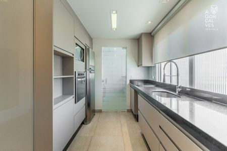 12_photo/94dce4700b.122db660e4931da2-ATLAS-3500bffc-2d30-46b0-9737-ec48a60e6443.jpg de apartamento à venda com 4 quartos, 302m² em Rebouças, Curitiba