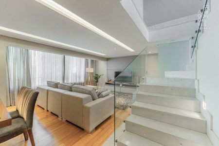 7_photo/94dce4700b.122db660e4931da2-ATLAS-4c173208-eabd-4c8f-ad3e-9f3bf122b4cf.jpg de apartamento à venda com 4 quartos, 302m² em Rebouças, Curitiba