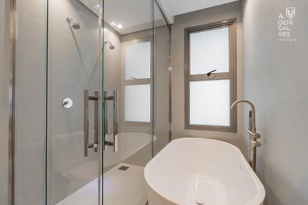 6_photo/94dce47049.896b41fbcb876b67-ATLAS-14e2f4ee-bfc1-4035-99c1-2d1cc93c0803.jpg de apartamento para alugar com 3 quartos, 132m² em Centro, Curitiba