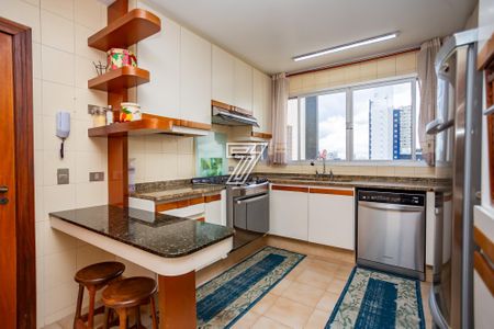 35_photo/94dce470a3.3a1e281bb1d7700b-ATLAS-84ec299a-2bfb-4e51-aff6-06e63fabb13b.jpg de apartamento à venda com 4 quartos, 273m² em Batel, Curitiba