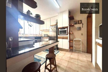 8_photo/94dce470a3.85e4e010cf68ac64-ATLAS-470ef234-42d4-4467-8fcc-b128d4dc5fa7.jpg de apartamento à venda com 4 quartos, 273m² em Batel, Curitiba