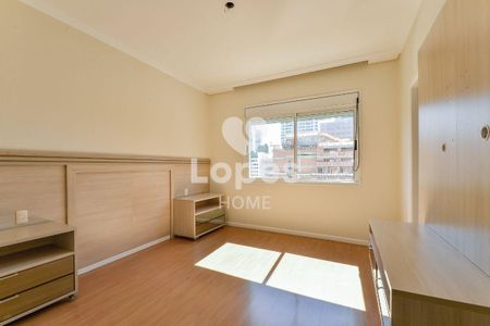 42_photo/94dce470a9.e9bc35269128f7e8-ATLAS-529ace4e-bc3a-43bd-9caa-a7a8421e368e.jpg de apartamento à venda com 4 quartos, 227m² em Água Verde, Curitiba