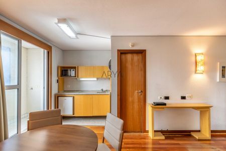 6_photo/94dce470c5.84a0dd8b80032a2f-ATLAS-8ee2716e-edb3-4502-a6cc-1103df12c4f4.jpg de apartamento à venda com 1 quarto, 49m² em Água Verde, Curitiba