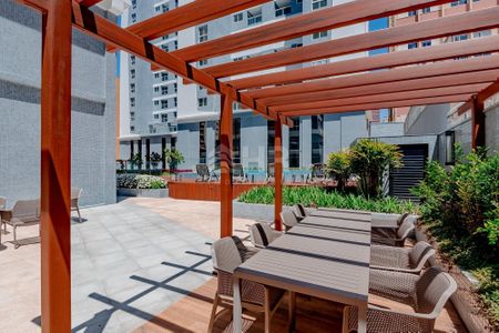 10_photo/94dce47101.5ed8f8bbc1a315aa-ATLAS-29bcabd3-f6d4-4e9c-9c0a-b60ea542664a.jpg de apartamento para alugar com 2 quartos, 96m² em Centro, Curitiba