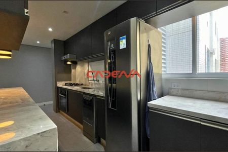 5_photo/94dce47101.5ed8f8bbc1a315aa-ATLAS-af7dad1d-ee6b-4a1b-b62c-800474771553.jpg de apartamento para alugar com 2 quartos, 96m² em Centro, Curitiba