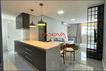 3_photo/94dce47101.5ed8f8bbc1a315aa-ATLAS-f91272dc-bfed-4297-9f2a-7adea41b11ee.jpg de apartamento para alugar com 2 quartos, 96m² em Centro, Curitiba