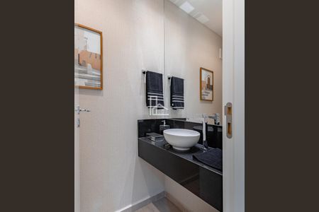 8_photo/94dce47101.84627655be71dc75-ATLAS-1d0ee24f-08e1-42b5-bb6f-bcda57bbce9d.jpg de apartamento à venda com 3 quartos, 96m² em Centro, Curitiba