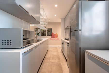 32_photo/94dce47101.bc87a70d2c2e0f85-ATLAS-05ef80da-71f6-4749-be6e-a3d2fe80a763.jpg de apartamento à venda com 3 quartos, 95m² em Centro, Curitiba