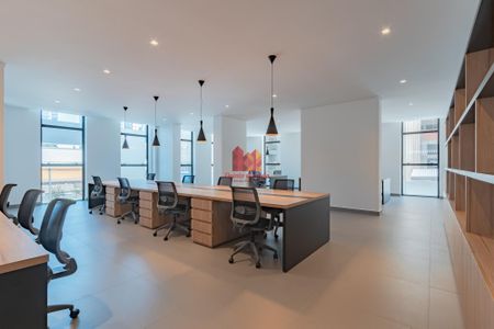 50_photo/94dce47101.bc87a70d2c2e0f85-ATLAS-39fca6e1-4528-4363-85e3-b8fdbfc2f3d8.jpg de apartamento à venda com 3 quartos, 95m² em Centro, Curitiba