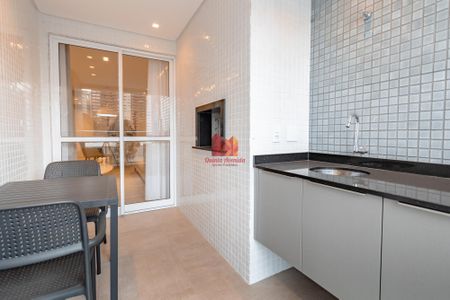 17_photo/94dce47101.bc87a70d2c2e0f85-ATLAS-e7fbc8a2-c5b4-4cdf-8ca5-ad929f880f1e.jpg de apartamento à venda com 3 quartos, 95m² em Centro, Curitiba