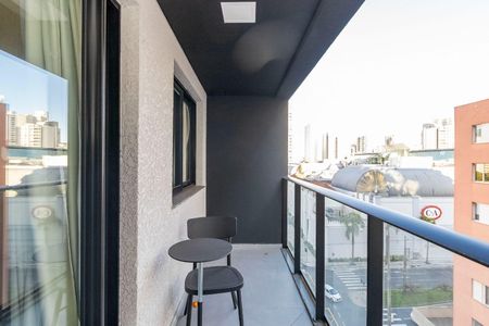 6_photo/94dce47103.e86ca441c35181bd-ATLAS-c17fffb0-593b-4105-8efd-e7ae70bfc0a4.jpg de kitnet/studio à venda com 1 quarto, 26m² em Água Verde, Curitiba