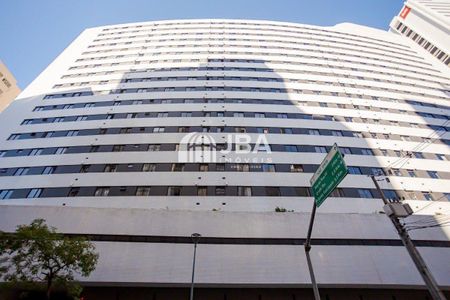 3_photo/94dce47117.e36cf7204ae9d2f3-ATLAS-140a60aa-c330-4e41-879f-ee4c58ba9e26.jpg de apartamento à venda com 2 quartos, 69m² em Centro, Curitiba