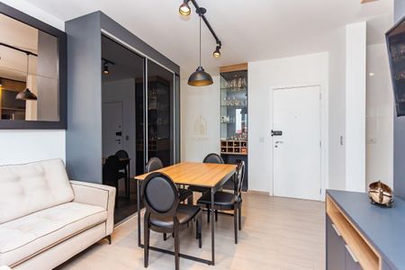 7_photo/94dce47117.e36cf7204ae9d2f3-ATLAS-5a0b23f6-357e-43bb-a3ed-93d8585d6aaa.jpg de apartamento à venda com 2 quartos, 62m² em Centro, Curitiba