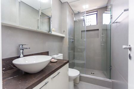 3_photo/94dce47117.e36cf7204ae9d2f3-ATLAS-97df6a49-e350-4fc1-b654-541ec8449388.jpg de apartamento à venda com 2 quartos, 69m² em Centro, Curitiba