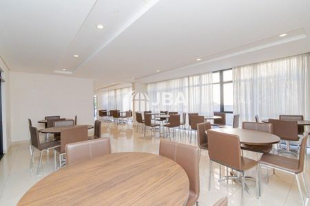 19_photo/94dce47117.e36cf7204ae9d2f3-ATLAS-b2de2885-9688-4b28-a6e2-5f8e3c44c82f.jpg de apartamento à venda com 2 quartos, 69m² em Centro, Curitiba