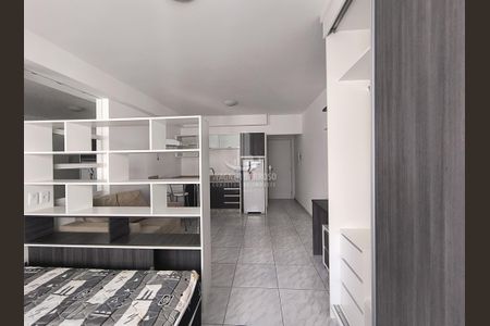 3_photo/94dce47123.7c7ac5e32c298168-ATLAS-c4d00a9e-8c25-4484-b818-3df710a977ee.jpg de apartamento para alugar com 1 quarto, 28m² em Centro, Curitiba