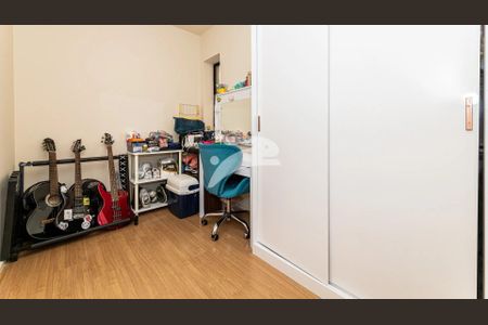 7_photo/94dce47131.7ab691ddf31a3582-ATLAS-af2fd1cd-3358-49be-842e-e32183be51fa.jpg de apartamento à venda com 3 quartos, 69m² em Centro, Curitiba