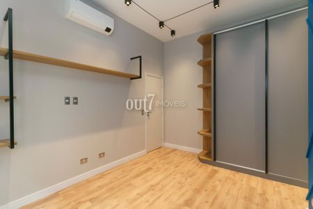 2_photo/94dce47137.a90bfda5e0df9cac-ATLAS-940c1906-2a59-4dd6-9eb6-d21d835d8b67.jpg de apartamento à venda com 2 quartos, 91m² em Centro, Curitiba