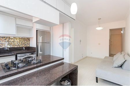 1_photo/94dce47145.45f02ef6bff41bc6-ATLAS-0f2d160a-9149-4eac-91fc-61082c69b8d6.jpg de apartamento para alugar com 1 quarto, 37m² em Centro, Curitiba