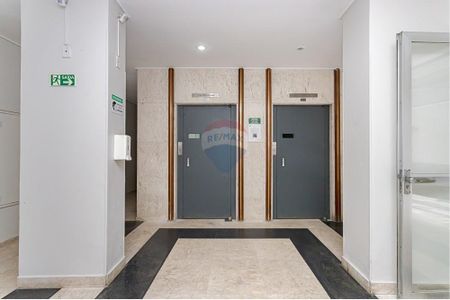 4_photo/94dce47145.45f02ef6bff41bc6-ATLAS-34a2a5f3-770d-4c10-854d-ea06b43d2f20.jpg de apartamento para alugar com 1 quarto, 37m² em Centro, Curitiba