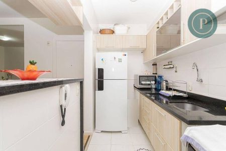 4_photo/94dce47145.76c39d59e9327237-ATLAS-e102055f-853b-4bf6-b9b7-427da7d1d4cd.jpg de apartamento para alugar com 1 quarto, 50m² em Centro, Curitiba