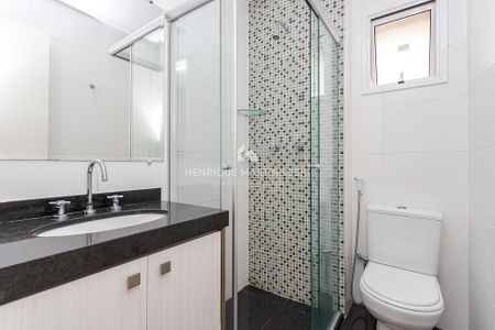 27_photo/94dce47145.af97e9d93e7ffec8-ATLAS-a582996e-8310-4dcf-b5b7-b11b83552bea.jpg de apartamento à venda com 2 quartos, 70m² em Centro, Curitiba