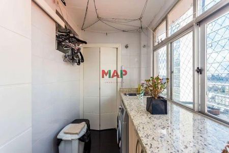 6_photo/94dce47151.946706f595a35fce-ATLAS-4288c7a7-4496-43b5-8c48-b7d4e4f75ab6.jpg de apartamento à venda com 4 quartos, 150m² em Centro, Curitiba