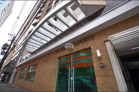 2_photo/94dce4715f.29e5a2a551ec9a03-ATLAS-14bbb588-cd30-452e-911d-aa7b0bbef475.jpg de apartamento à venda com 3 quartos, 84m² em Mercês, Curitiba