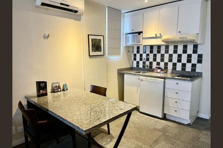 7_photo/94dce47179.203ffe32249db6fb-ATLAS-a76c6768-44f7-449f-b366-cbc4a5de1a16.jpg de apartamento à venda com 1 quarto, 37m² em Centro, Curitiba