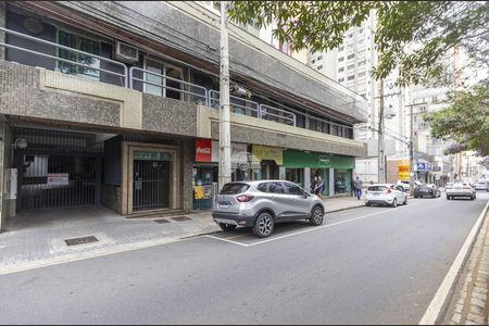 44_photo/94dce47183.82148bf00e0e77e9-ATLAS-b818ddc9-e940-4b04-9c85-9fc357be582b.jpg de apartamento à venda com 1 quarto, 33m² em Centro, Curitiba