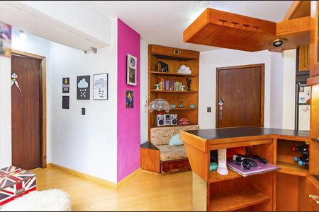 11_photo/94dce47183.82148bf00e0e77e9-ATLAS-bc3353d9-3757-4d87-a611-64ae7a54d86a.jpg de apartamento à venda com 1 quarto, 33m² em Centro, Curitiba