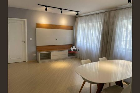 4_photo/94dce4718f.01bcb711c42c8aa1-ATLAS-cf09132e-7e13-4830-a860-640936cac9cd.jpg de apartamento à venda com 1 quarto, 60m² em Centro, Curitiba