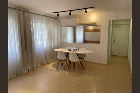 5_photo/94dce4718f.01bcb711c42c8aa1-ATLAS-eeac0dd8-8cf0-4e8e-81d3-1bd43c08bb51.jpg de apartamento à venda com 1 quarto, 60m² em Centro, Curitiba