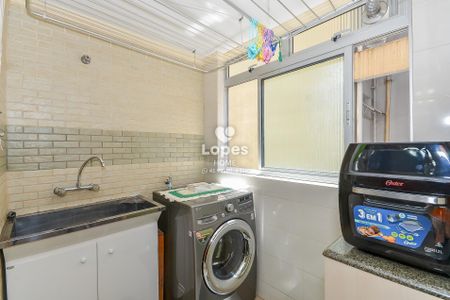 7_photo/94dce4718f.859d3ea7f11d789b-ATLAS-3dba6d2f-abc4-4626-b5bd-6ee9ccd5e357.jpg de apartamento à venda com 3 quartos, 120m² em Centro, Curitiba