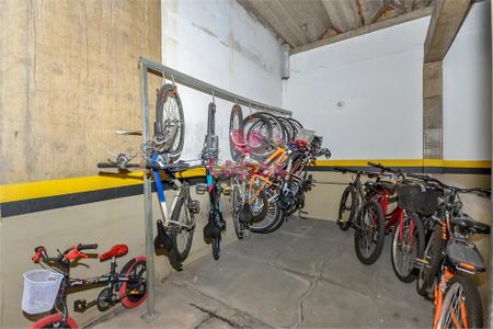 21_photo/94dce4718f.859d3ea7f11d789b-ATLAS-d8add81b-da7f-48b6-a7f5-ffdce0c46b9b.jpg de apartamento à venda com 3 quartos, 120m² em Centro, Curitiba