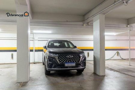 27_photo/94dce471b3.4eddeeb904093714-ATLAS-9da3e343-c8ae-418e-a273-cd8d74c777f8.jpg de apartamento à venda com 3 quartos, 124m² em Centro, Curitiba