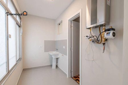 8_photo/94dce471b3.4eddeeb904093714-ATLAS-c9448c36-81cb-477c-9beb-aaabf529c8fe.jpg de apartamento à venda com 3 quartos, 124m² em Centro, Curitiba