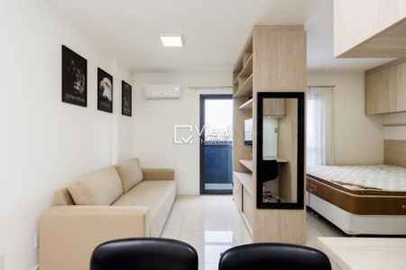 4_photo/94dce471bf.19290e4fe765e89d-ATLAS-2f17b21c-30b0-40d0-a9ed-4de8faeb3238.jpg de kitnet/studio à venda com 1 quarto, 36m² em Centro, Curitiba