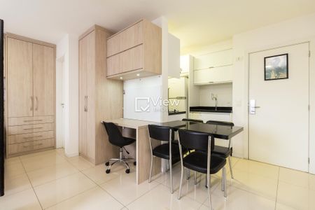 8_photo/94dce471c1.19290e4fe765e89d-ATLAS-4a60cd07-949c-46df-85ab-6db59d55bd21.jpg de apartamento à venda com 1 quarto, 36m² em Centro, Curitiba