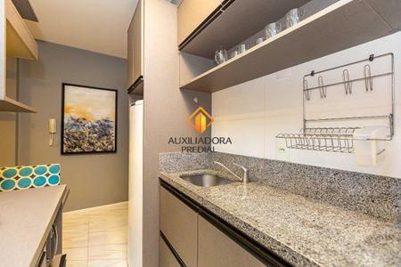 9_photo/94dce471c1.290fffc3d1800b67-ATLAS-3f8b2b21-3d2b-4e89-97e0-af7252ab85bf.jpg de kitnet/studio para alugar com 1 quarto, 35m² em Centro, Curitiba