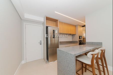 5_photo/94dce471c1.8d5cfb07f064a09b-ATLAS-2dc71c9a-7fea-4ec6-a04d-4d50d6be2549.jpg de apartamento à venda com 2 quartos, 76m² em Centro, Curitiba