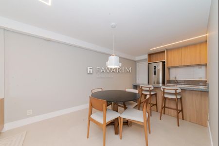 7_photo/94dce471c1.8d5cfb07f064a09b-ATLAS-3735af7b-deed-438f-a15b-6bcebb651922.jpg de apartamento à venda com 2 quartos, 76m² em Centro, Curitiba