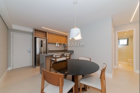 6_photo/94dce471c1.8d5cfb07f064a09b-ATLAS-ac76b480-a620-4a6b-acfe-a7dc1a358620.jpg de apartamento à venda com 2 quartos, 76m² em Centro, Curitiba